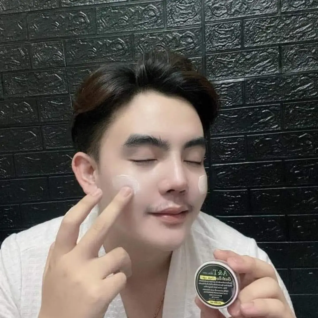

​​Thai A&T Cream Removes Spots, Acne, Oil Control Firming Pores Whitening, Brightens And Moisturizes Skin For Men Women​