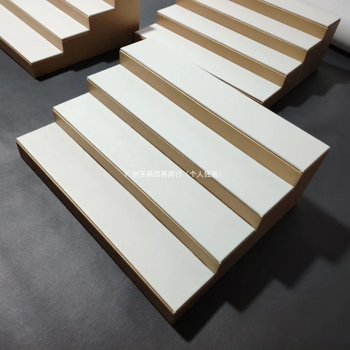 Glasses display ladder props, jewelry live ladder  stand can be finished on demand