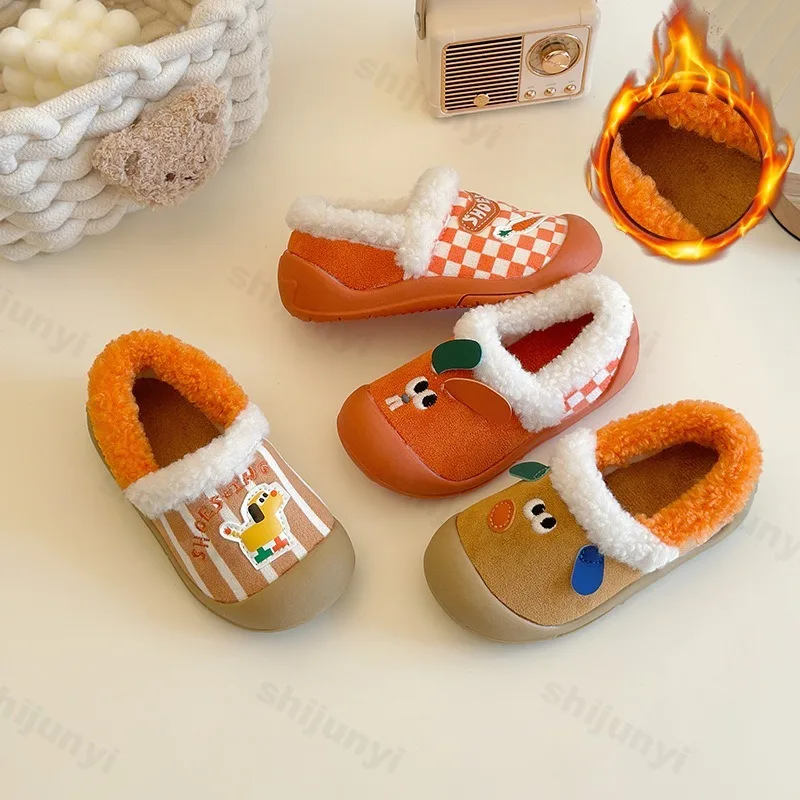 

Children's Cute Cartoon Designed Low Top Casual Cotton Shoes 2025 Winter Boys' Warm Soft Soled Comfortable Versatile Plush Flats
