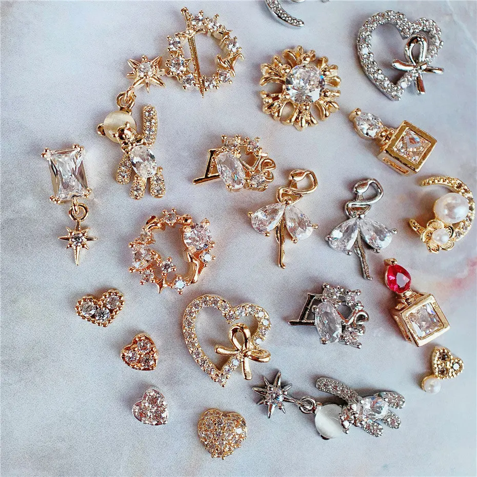 10pcs Christmas Snowflake Wreath Heart Alloy Nail Art Zircon Crystal Metal Manicure Nails Accesorios Supplies Decorations Charms