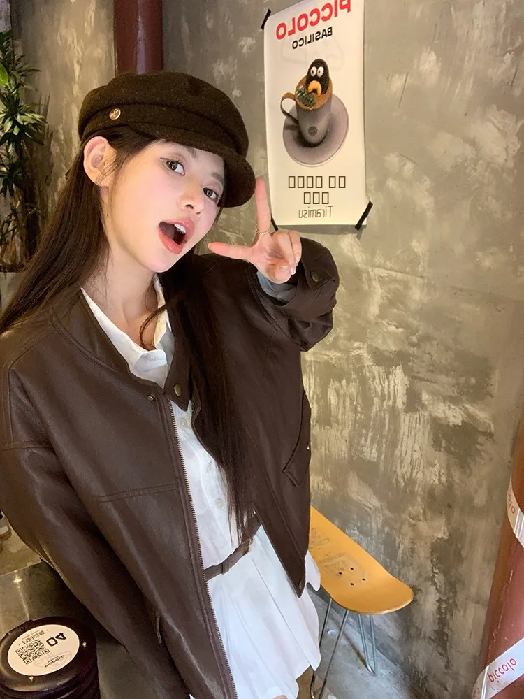 

Женская коричневая мотоциклетная куртка Chen DaYu из искусственной кожи, винтажная, в американском стиле, с воротником-стойкой, осенняя модная верхняя одежда