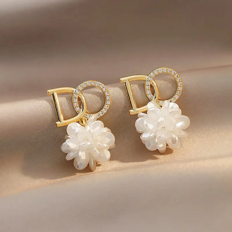 Luxury Crystal Pearl Gold Color Drop Earrings For Women Girl 2022 Elegant Personality Shiny D Letter Earring Fashion Jewelry