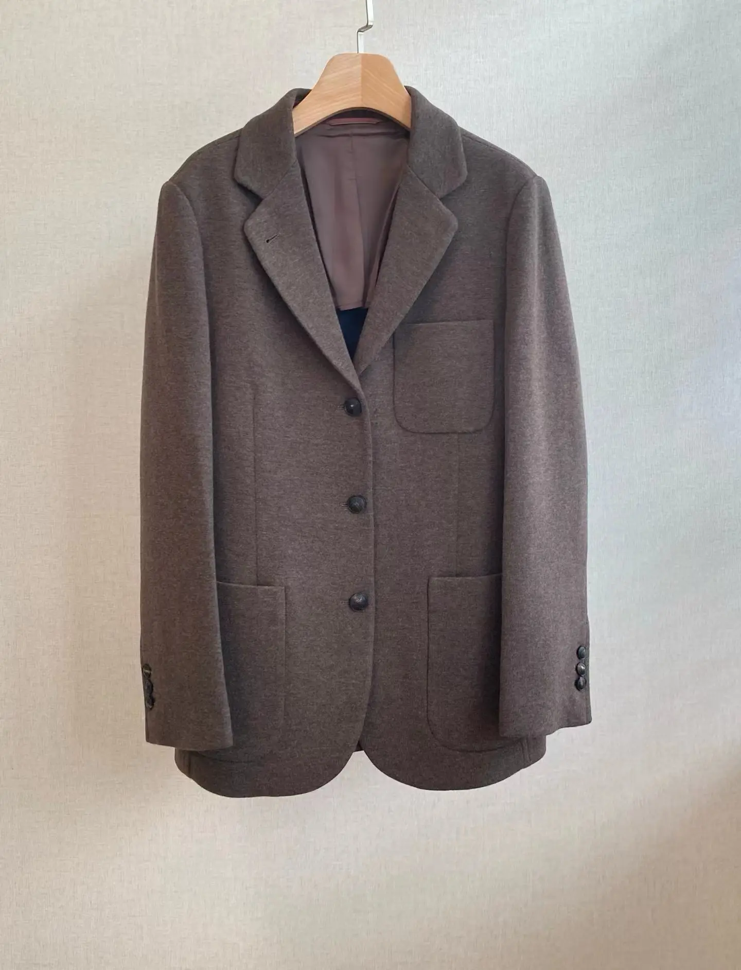 Luxury WoolCashmere Blend Blazer for Women, Relaxed Fit Notched Collar ThreeButton Casual Outerwear