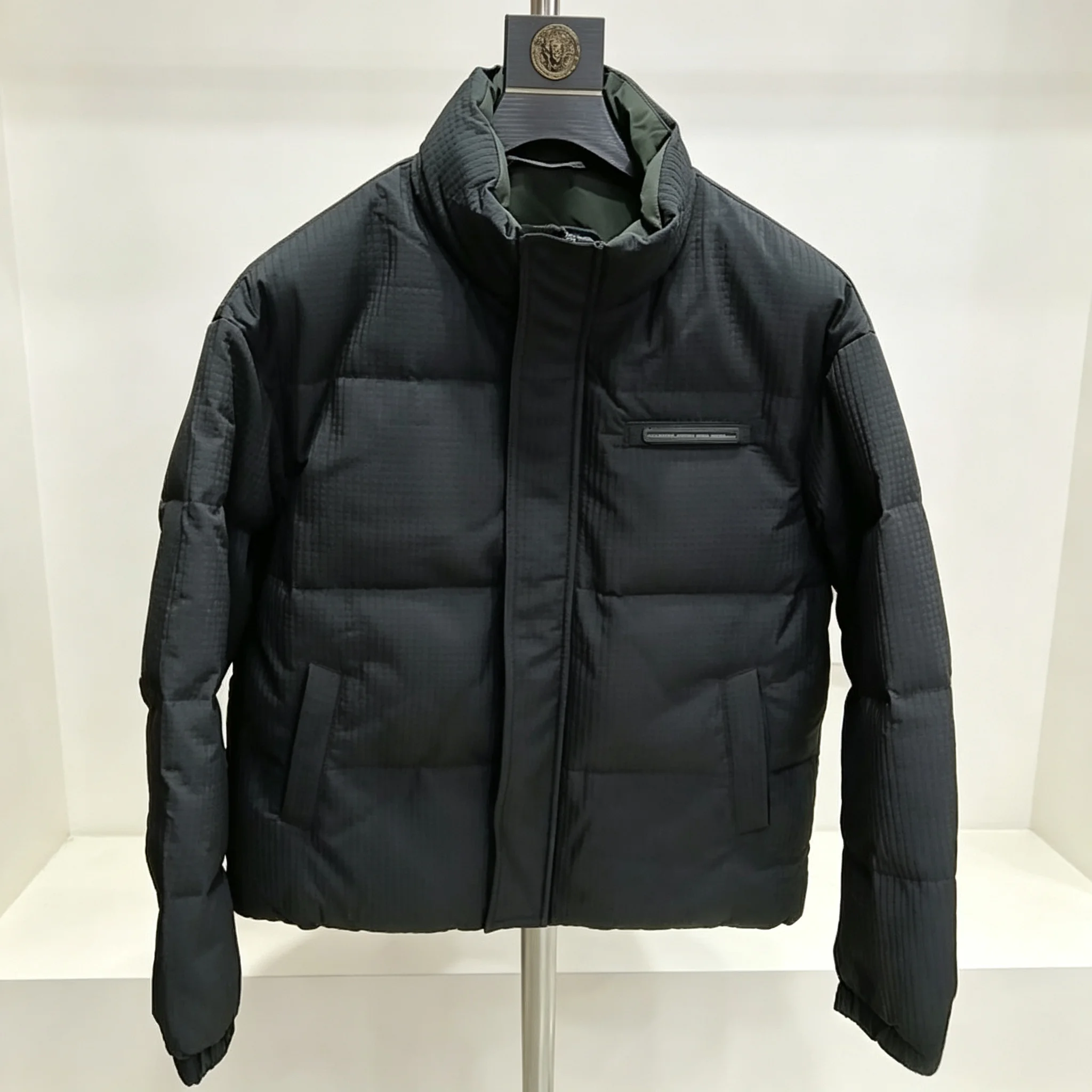 High End Winter New Brand Fashion Warm 90% Duck Down Filled Mens Jacket Casual Designer Feather Windbreaker Puffer Coats