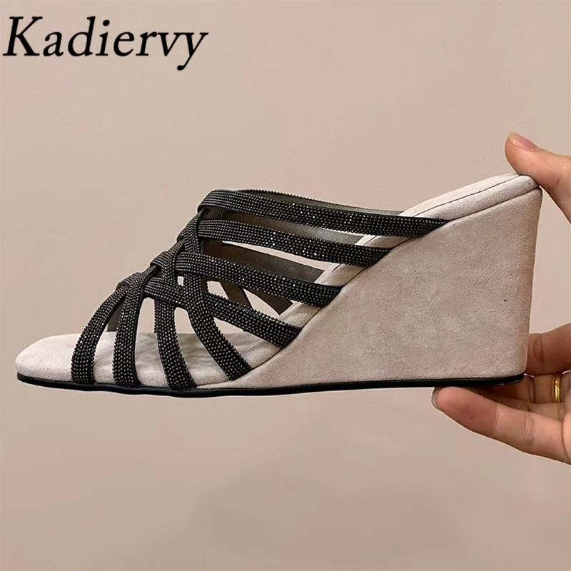 

Luxury Quality Wedge Heels Slippers Women Suede Narrow Band Mules Summer Shoes Women String Bead Chain High Heels Slides Woman