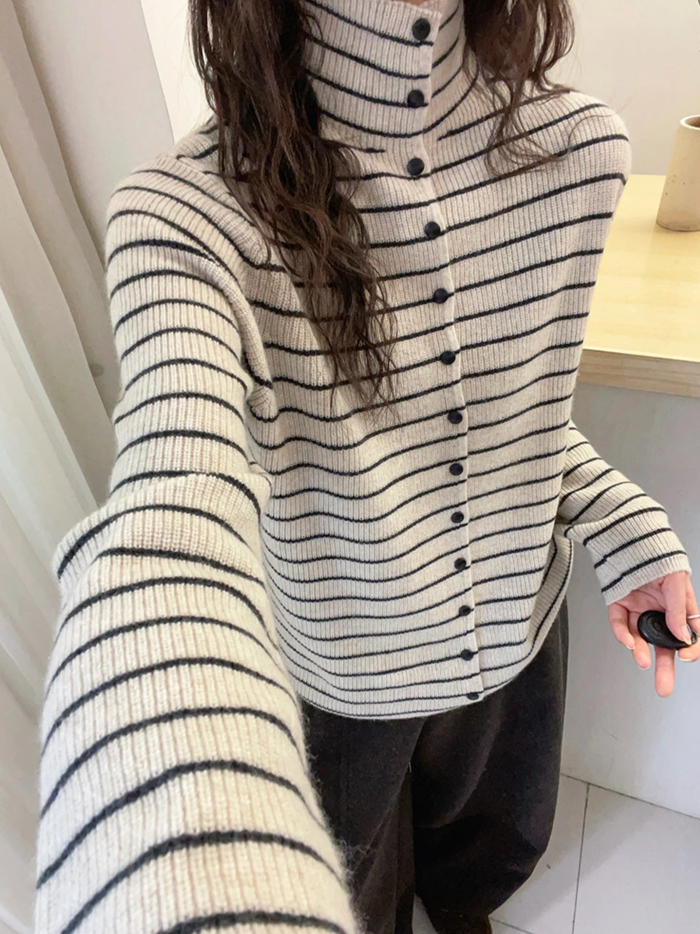 เสื้อไหมพรมลายทางสีสันสดใส แขนยาว ดีไซน์กระดุมเดี่ยว สไตล์เกาหลี สำหรับผู้หญิง ฤดูหนาว