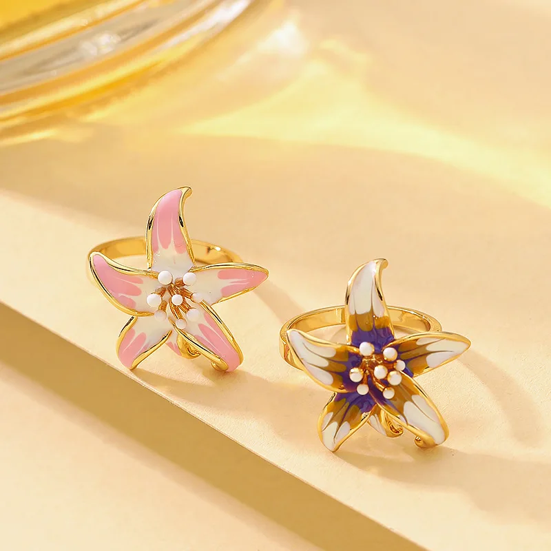 Stylish and sweet temperament, pastoral style, oil-dropped enamel glaze flower stamens, adjustable open ring, high-end jewelry