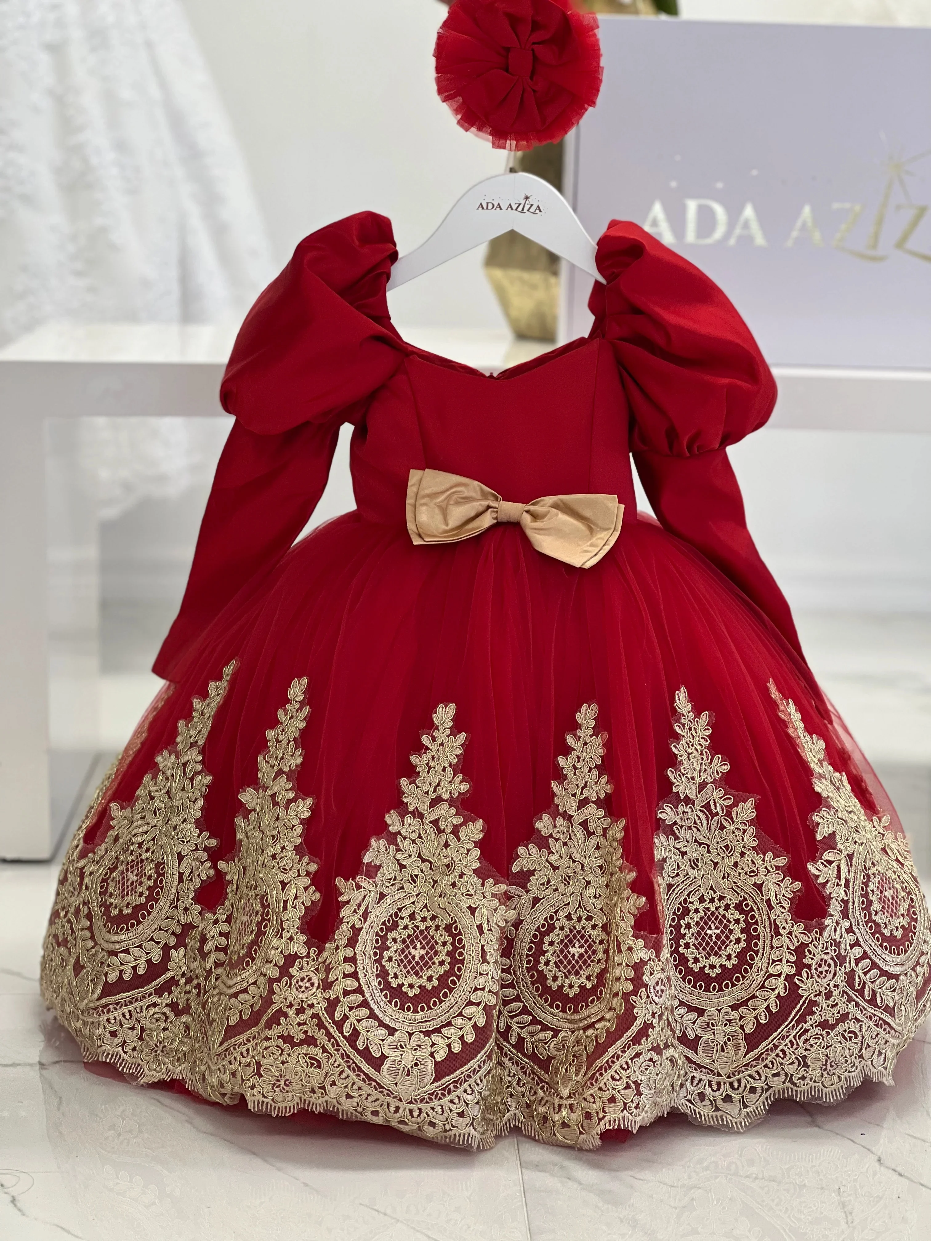 

Elegant Red Flower Girl Dresses Lace Tiered Ball Gown Kids Birthday Gowns Bows Little Girls Photoshoot Wedding Guest Dresses