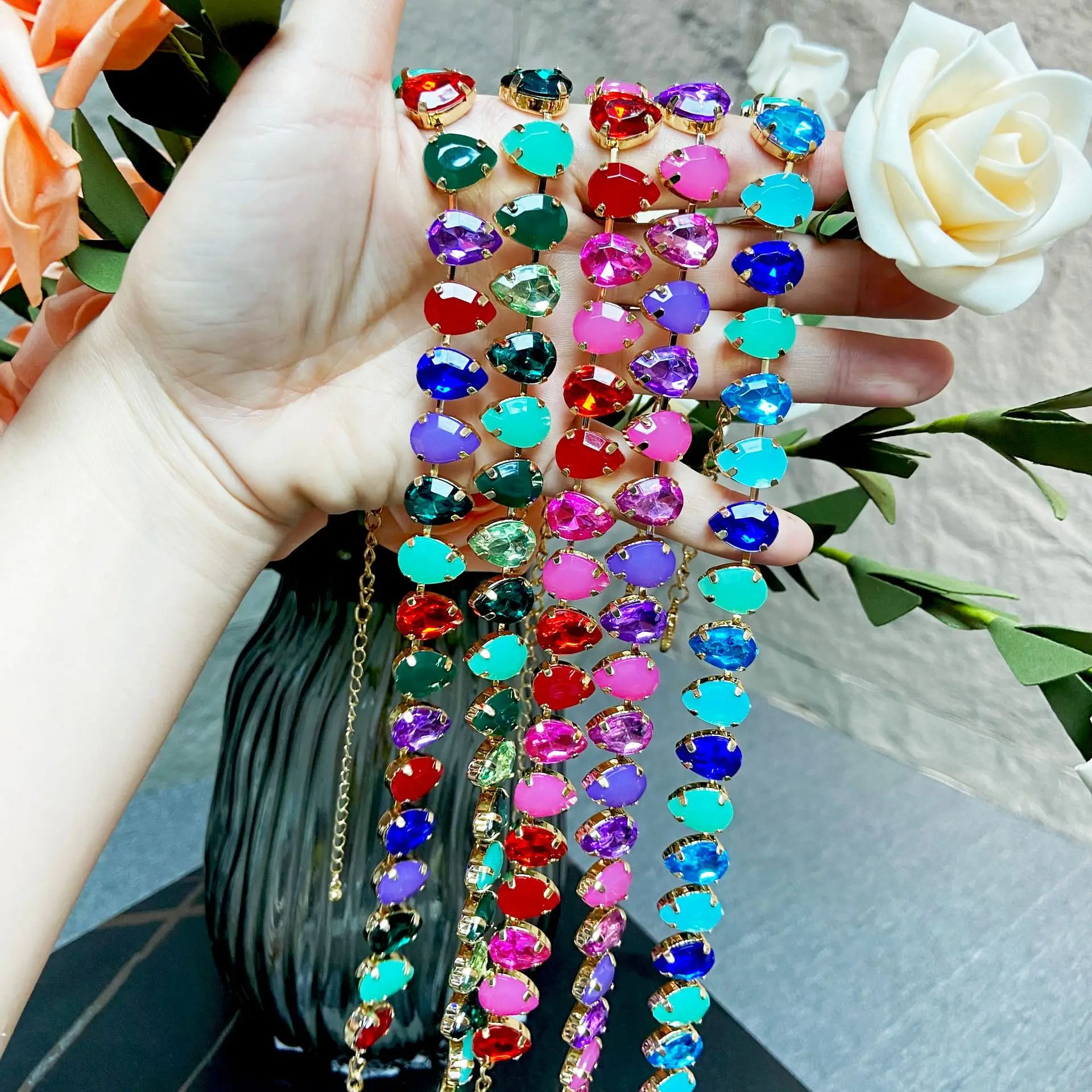 Court Style Luxury Jelly-colored Crystal Clavicle Chain Necklace Women Designer Water Drop Glass Stackable Collar Wholesale