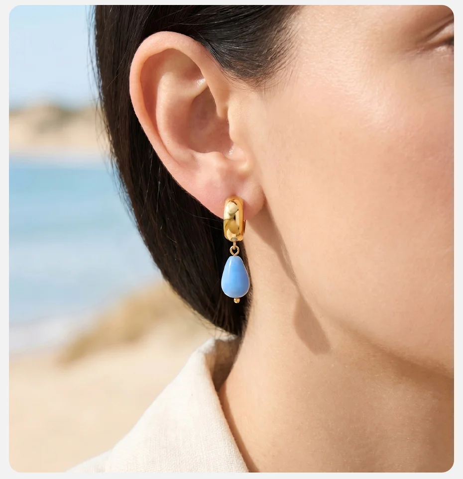 Vnox Boho Naturstein-Wassertropfen-Ohrringe für Damen, vergoldet, C-Form, Aquamarin-Chalcedon-Ohrringe, Sommer-Strandschmuck – Detail 3