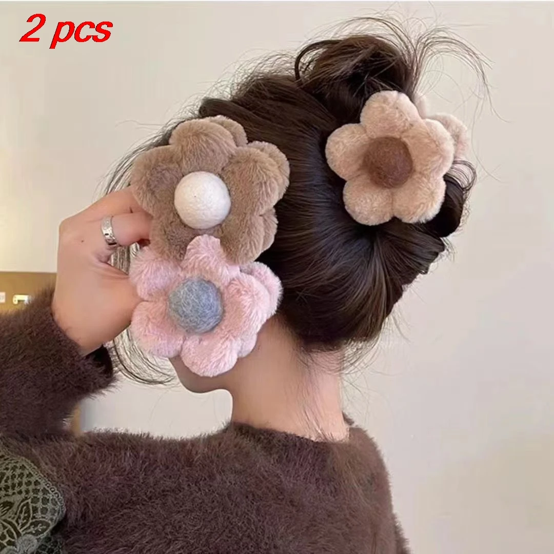 

2 Pcs Ladies' Hair Grabs Set Flower Plush Cute Kawaii Sweet Funny Versatile Hair Claws High-quality Hair Accessories For Girl