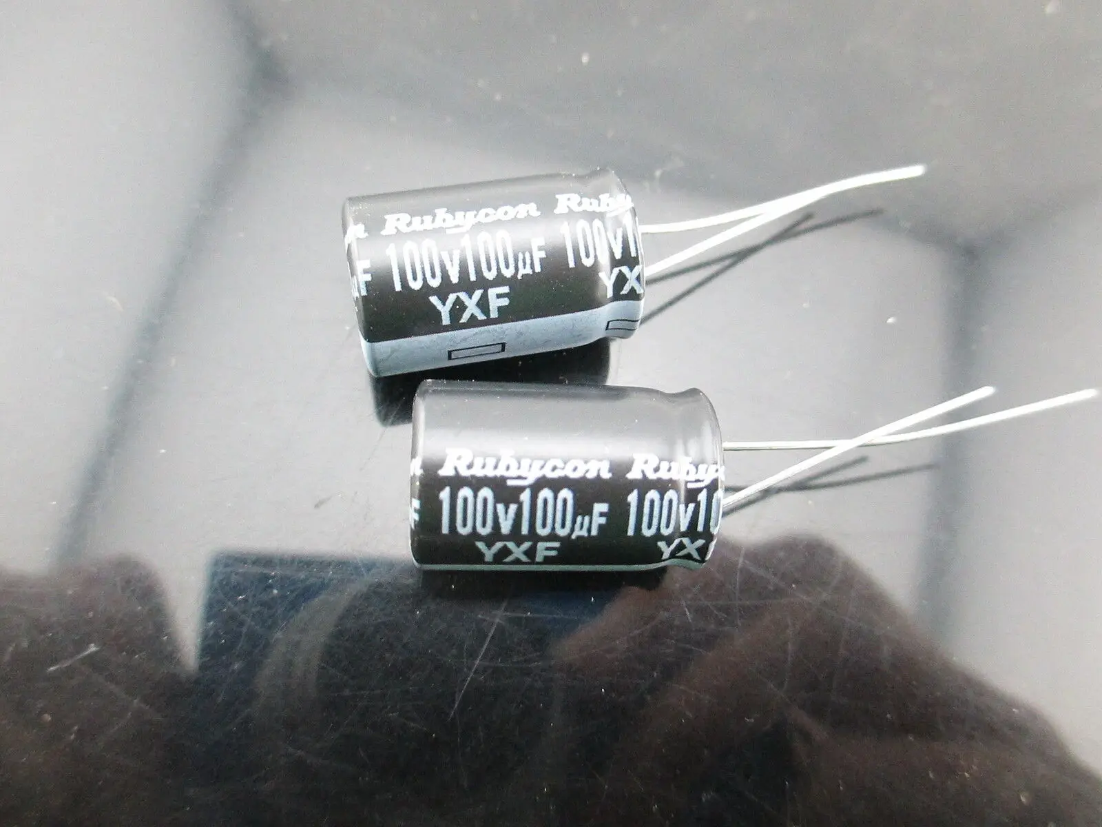 10pcs RUBYCON YXF 100uf 100v 100mfd electrolytic Capacitor 12.5*20mm