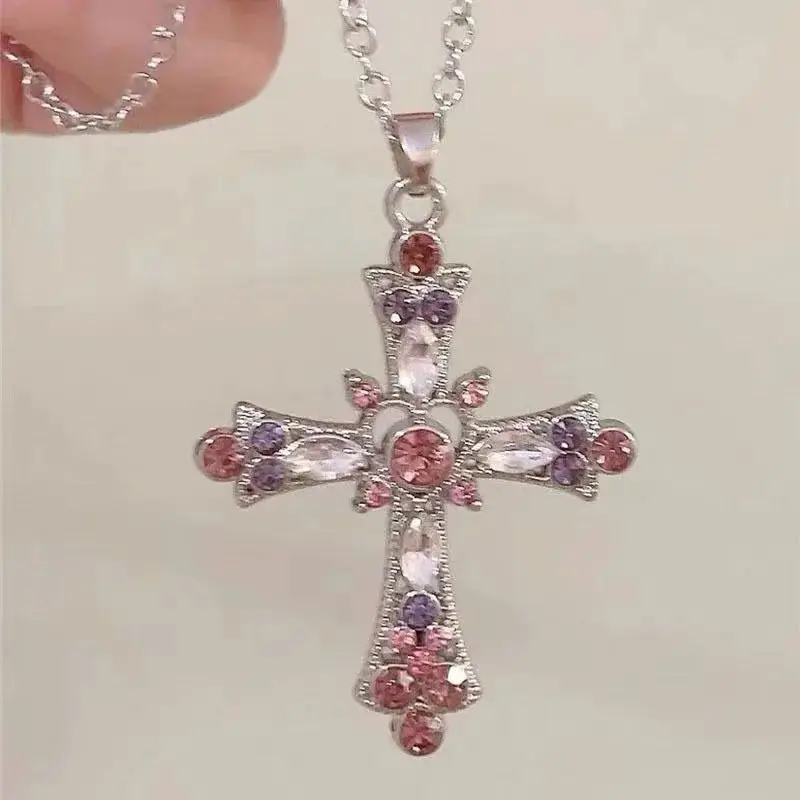 

Ожерелье Y2K с циркониевым крестом и розово-фиолетовым сердцем, модный ювелирный аксессуар для женщин, коллекция Весна 2026