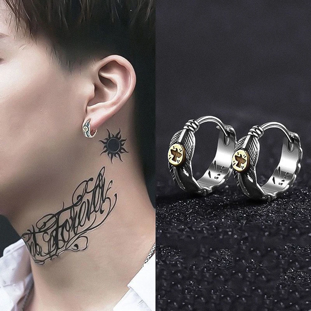 

Japanese Vintage Feather Bird Hoop Earrings Niche Design Men's Fashion Street Hip hop Earrings Punk Party Jewelry