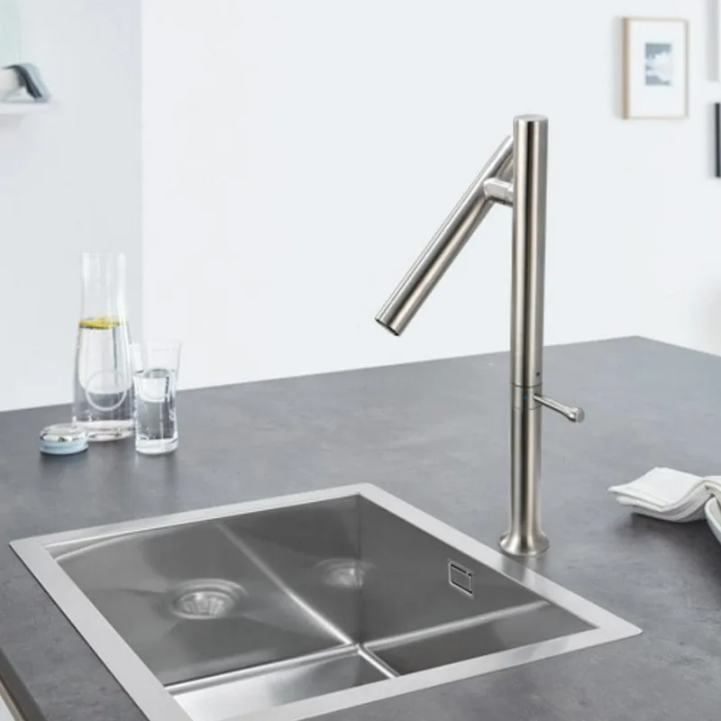 نحى النيكل صنبور المطبخ SUS304 بالوعة صنبور نحى الذهب الدورية صنبور المطبخ صنبور حوض خلاط صنبور الماء الساخن البارد الأسود