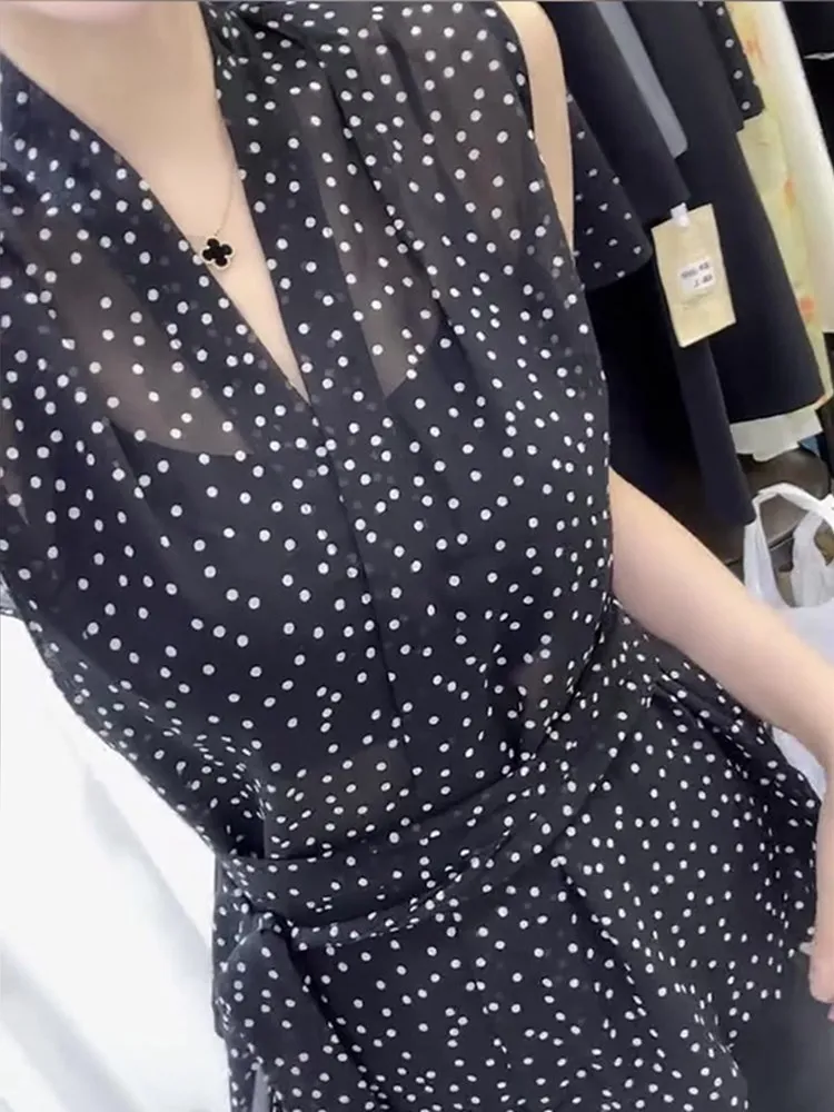 

Fashionable Polka Dot Waist-Cinching Sleeveless Short-Sleeve Black Top Women's Style New 2026 Versatile Trendy Short Sleeve L...