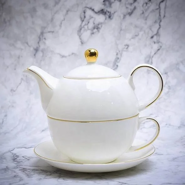 

Высококачественный тонкий костяной фарфор послеобеденный чай на один набор, белый с золотой оправой, фарфоровый элегантный чайник, чайный сервиз