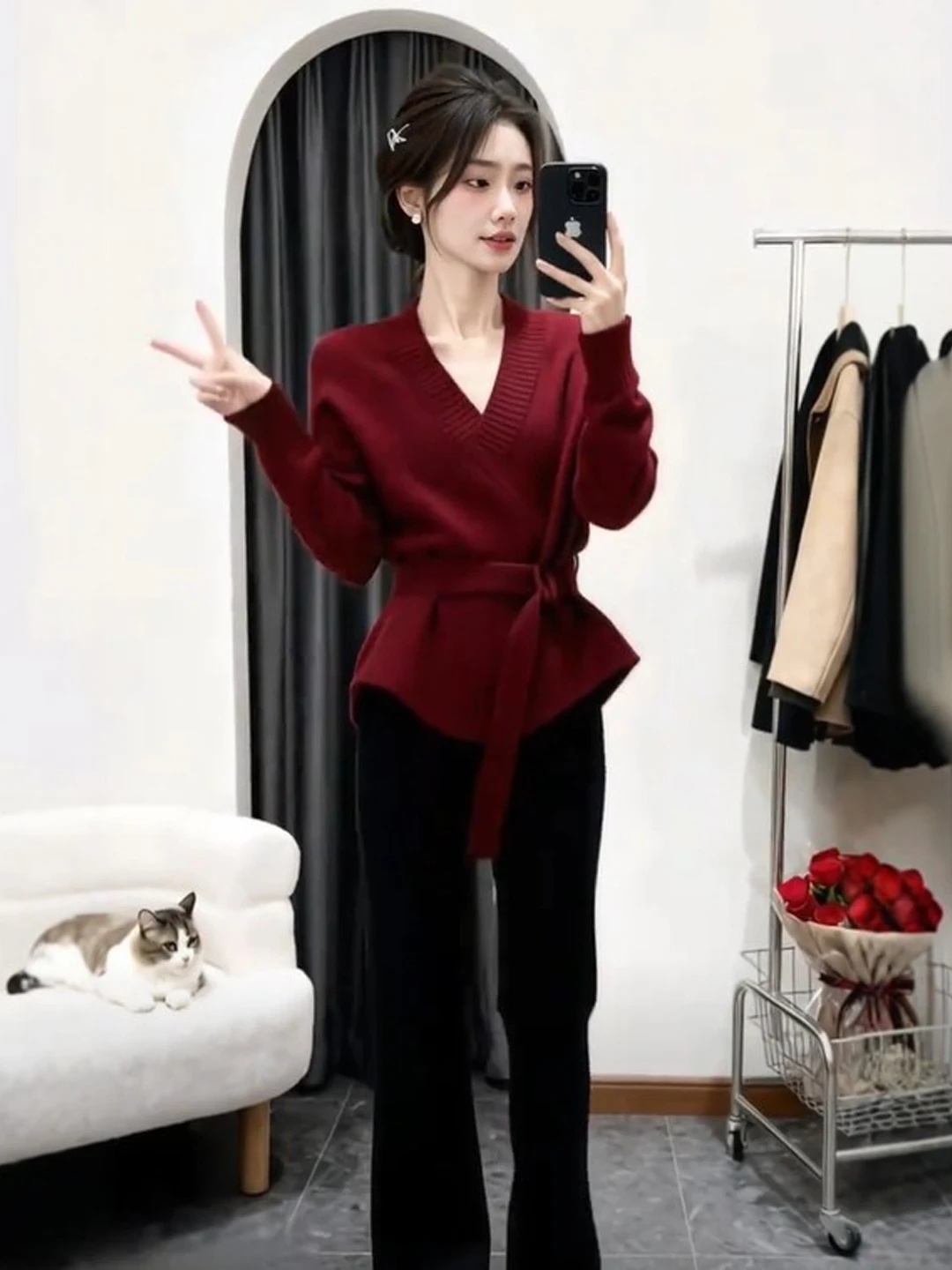 

Ele Red Knitted Top with Waist-Cinching Belt Trendy Spring 2026 Women's Faion Gentle Sle Long Sve V-Ne Warmth