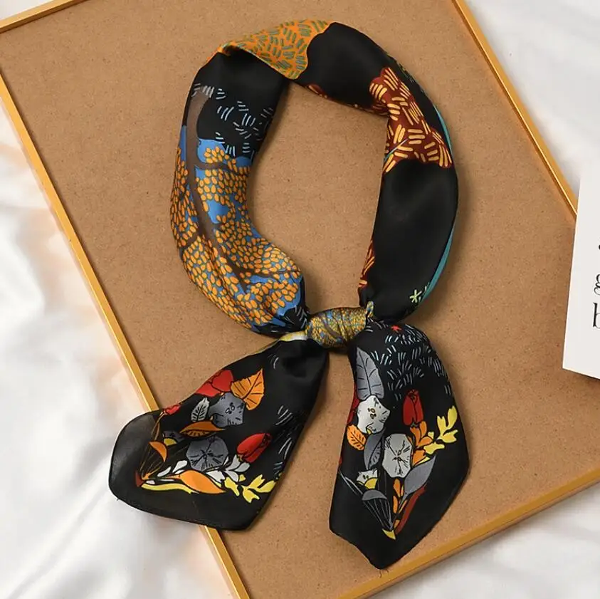 Bloemen Bladeren Prints Vierkante Sjaal Vrouwen Bandana Haarband Dame Hoofd Wraps Vrouwelijke Sjaal Mode Halsdoek Sjaals 2022 Nieuwe