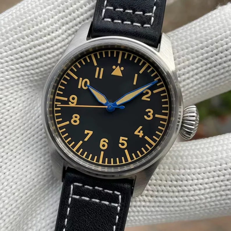 STEELDIVE Men Automatic Watch 39mm Pilot Mechanical Wristwatch Diver 20ATM Waterproof C3 Luminous Sapphire Mirror NH35 Military