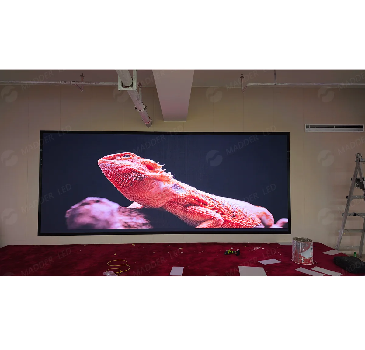 P2.5 640x480mm Indoor LED Rental Screen Factory Direct Sales for Party Wedding Backdrop