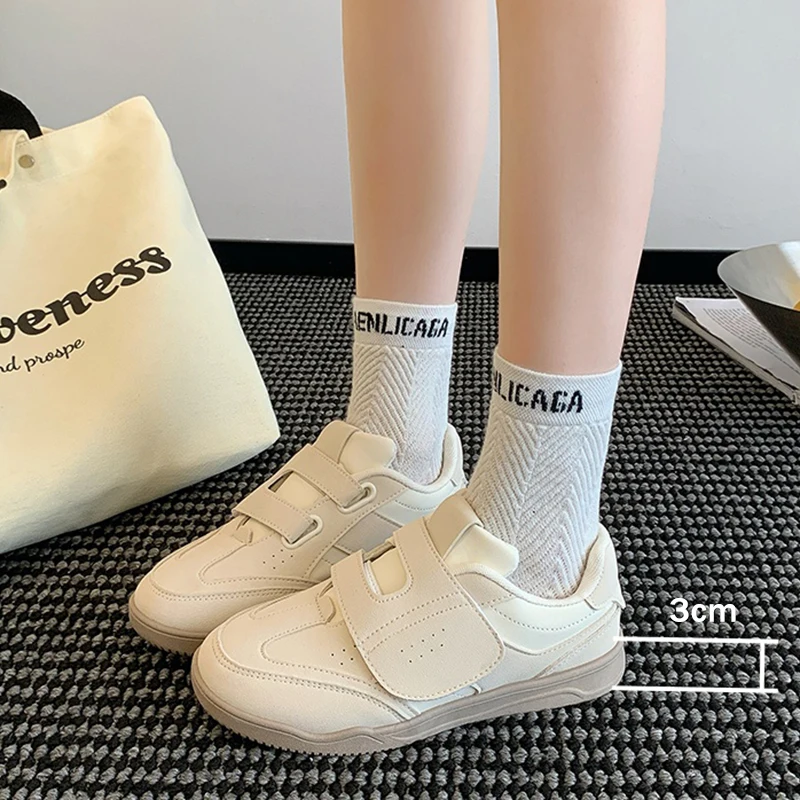 Classic Solid White Breathable Sneakers Women 2025 Autumn Comfort Soft Sole Non Slip Sports Shoes Woman's Skateboarding Shoes