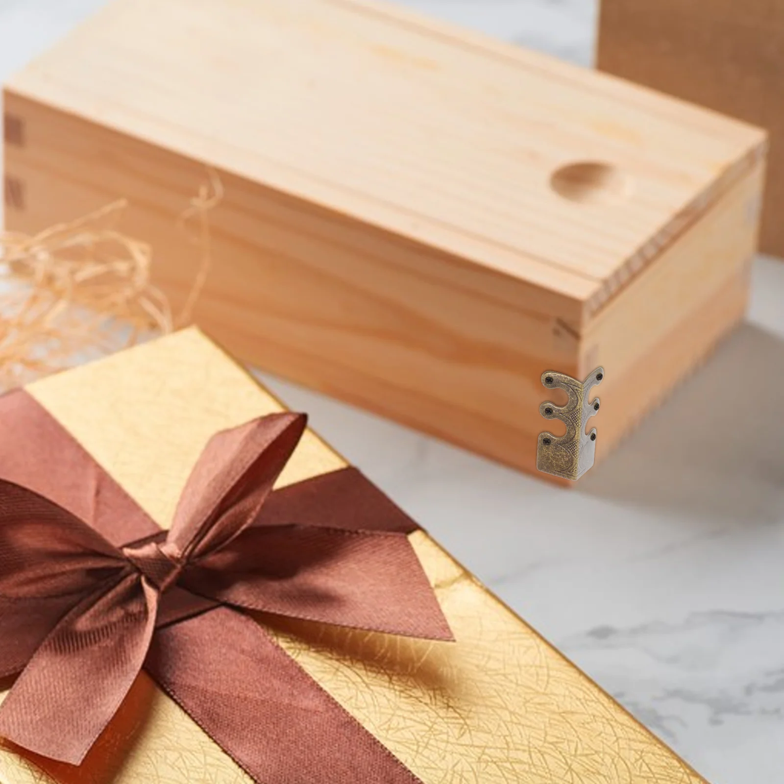 

1Set Decorative Corner Brackets Style Iron Protectors for Jewelry Case Gift Box Cabinet Edge Protection Vintage Metal