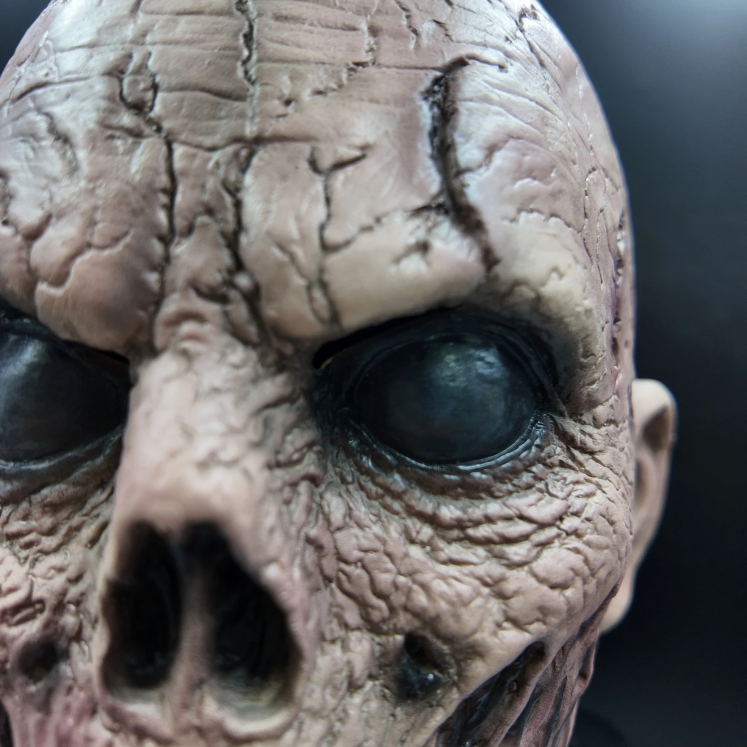 Halloween Latex Totenkopfmaske – Schreiende Zombie-Horrormaske für den ganzen Kopf – Gruselige Geister- und Gefangenen-Cosplay-Party-Kostüm-Requisite – Detail 11