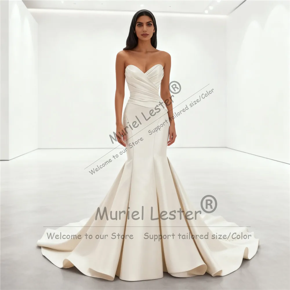 Abiti da sposa eleganti in raso sexy pieghettati con scollo a cuore senza maniche a sirena Abiti da sposa da donna Abiti da sposa personalizzati