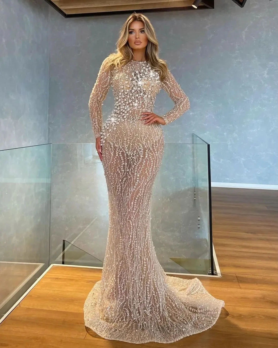 Luxurious Pearls See Through Prom Dress Appliques Long Sleeves Evening Gowns Sexy lllusion Formal Party Dresses Custom Made