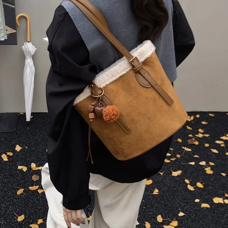 

Trendy Casual Luxury Diaper Bag For Women Crossbody Messenger Bag Elegant Leather Tote Simple Design Large Capacity Stylish