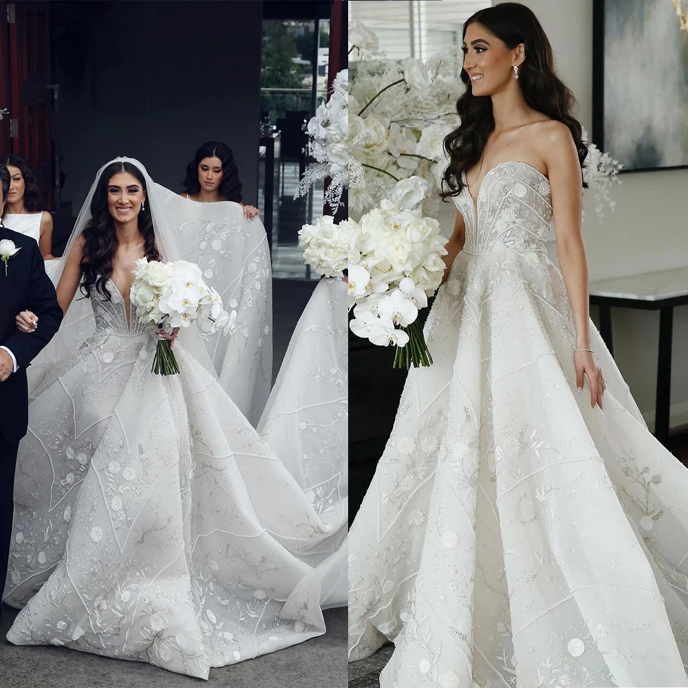 Gorgeous A Line Wedding Dress Sexy Sweetheart Neck Vestido De Noiva Princesa Pearls Lace Flowers Bridal Gowns