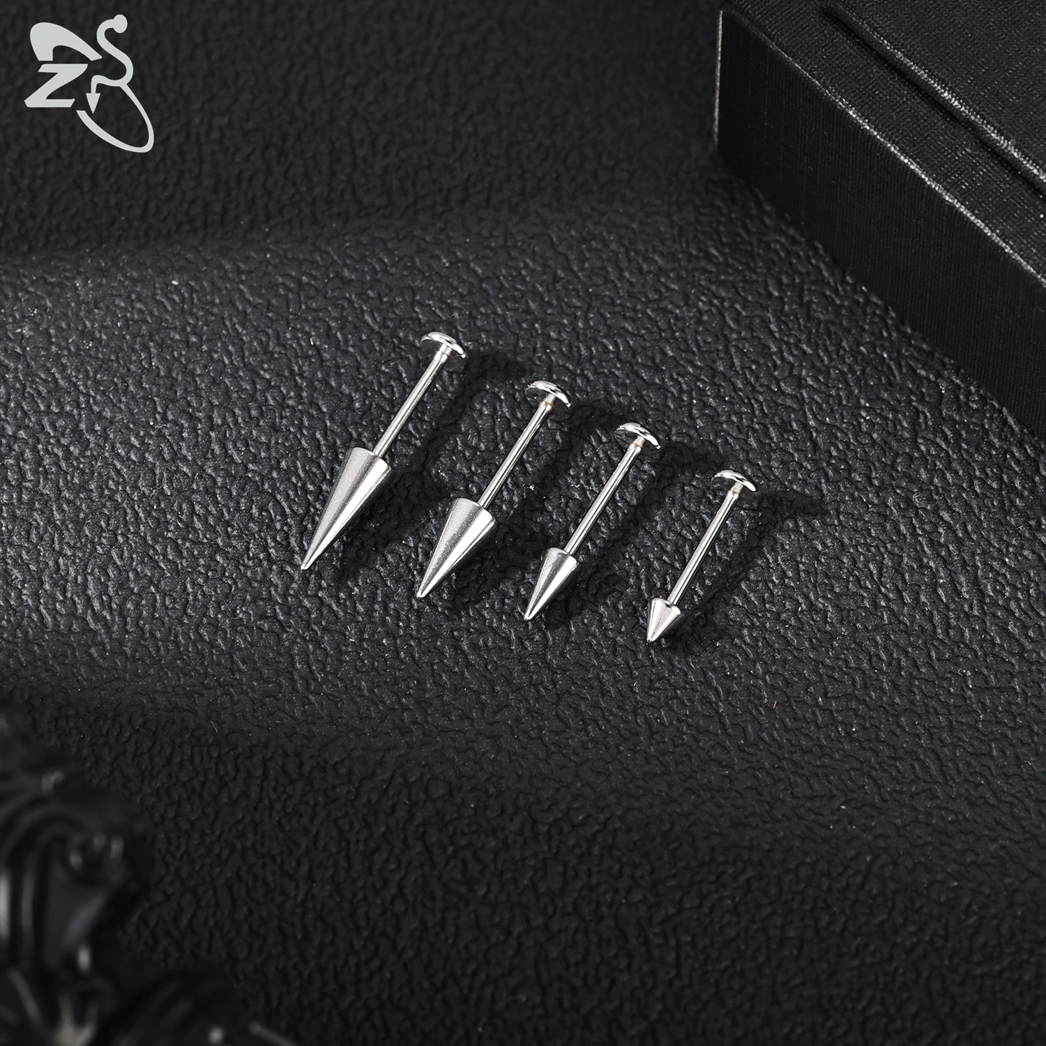 ZS 1 PC 16G/18G Punk Stainless Steel Long Spike Labret Lip Piercing Silver Color Cone Helix Cartilage Earring Piercings Jewelry