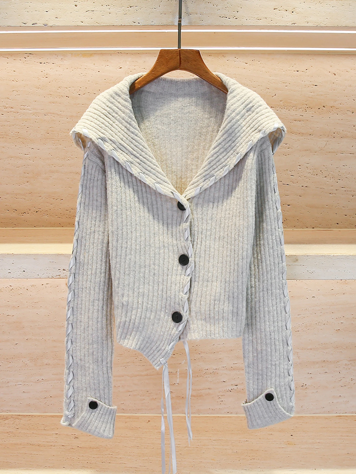 

Вязаный свитер с воротником «морской волны» и поясом, элитный женский осенне-зимний модный свитер среднего размера Softn Long Sve