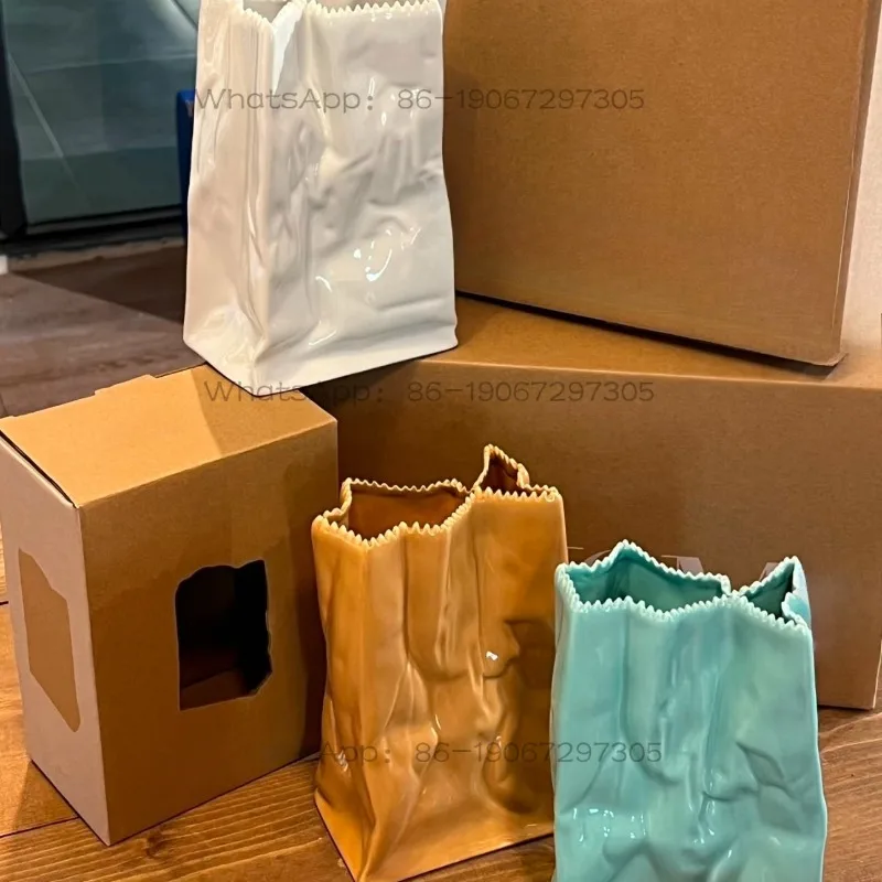 

Paper bag vase (height 19 cm, diameter 10 cm)