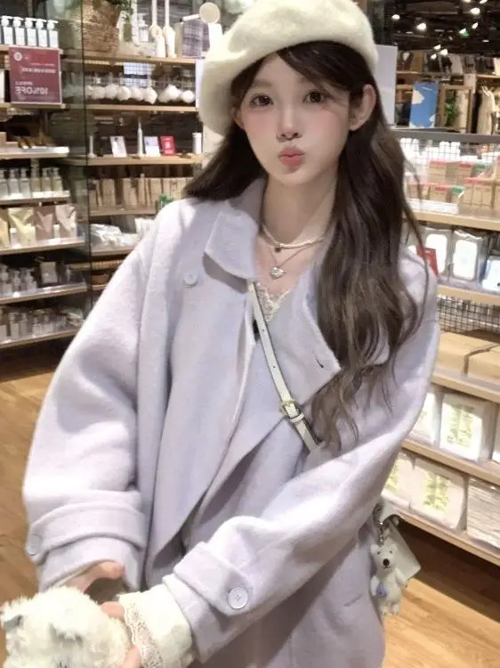 

Warm Woolen Overcoat with Turn-down Collar Loose Fit Medium-length French Style Women's Fashion Outerwear for Autumn And Winter