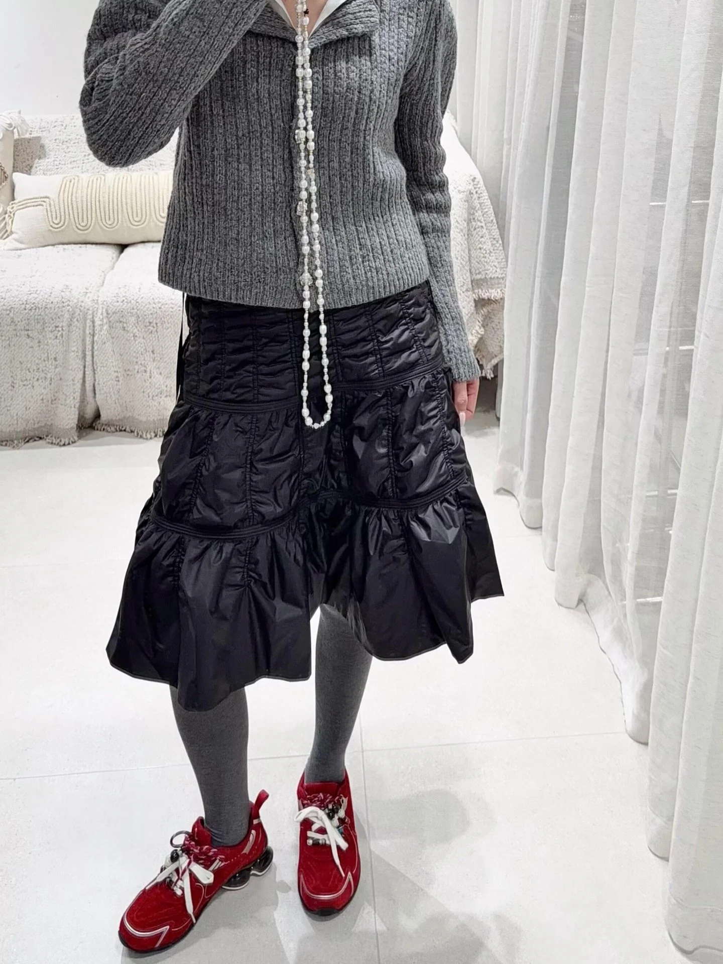 

Корейская модная женская юбка-полусолнце с эффектом омоложения, новинка весны, черная, с высокой талией, из эластичной ткани, для повседневной носки