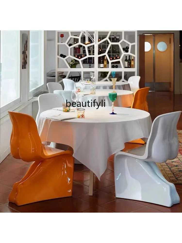 Special-Shaped FRP Dining Chair Designer Butt Shape Leisure Chair S-Shaped Chair Artistic Beauty Chair