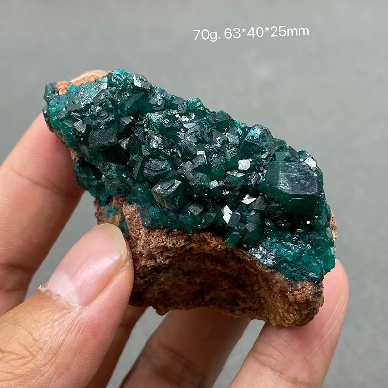 100% Natural Congo green Dioptase Mineral specimen stones and crystals quartz collectibles