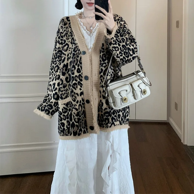 Kontrastowy sweter w panterkę Jesień i zima Nowy luźny dzianinowy kardigan z długim rękawem w leniwym stylu