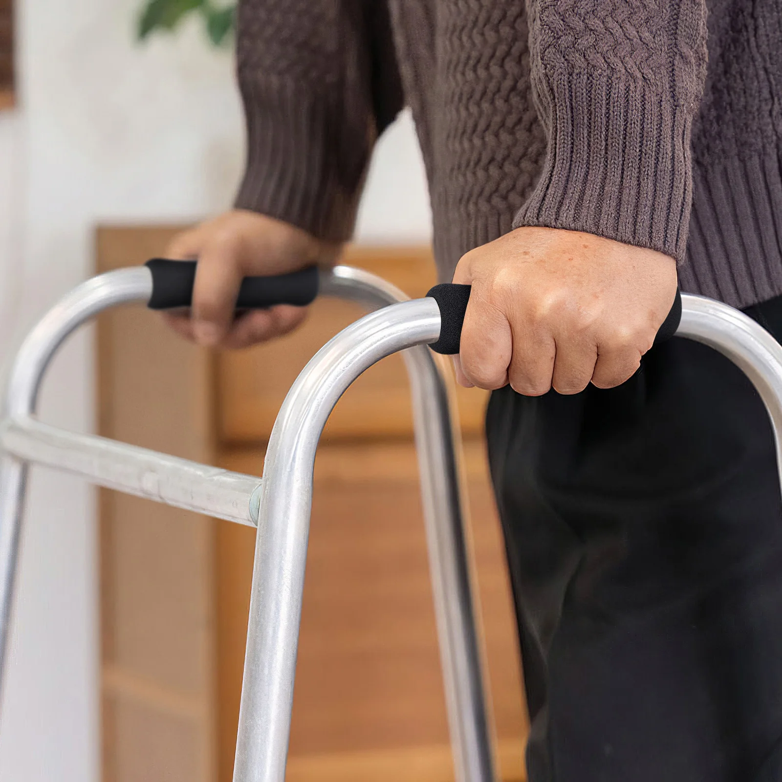 

2Pcs Handle Protective Sleeve Soft Nonslip Cane Pad Walker Grips Crutch Padding Stroller Hand Cushions Durability Easy