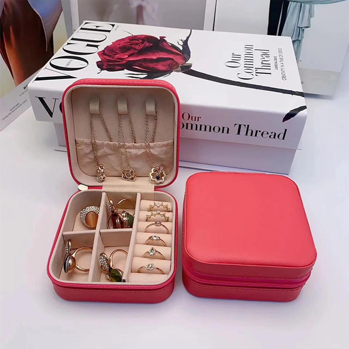 Jewelry Storage Box Mini Jewelry Box Portable PU Jewelry Storage Ring Necklace Earrings Bracelet Storage Box Travel Portable