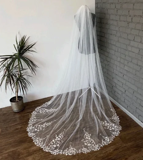 White, ivory colored cathedral wedding veil, lace wedding veil, church long veil