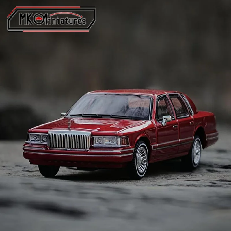 New Mk 1:64 Lincoln Town Car APA-XPO Hec Limited Edition