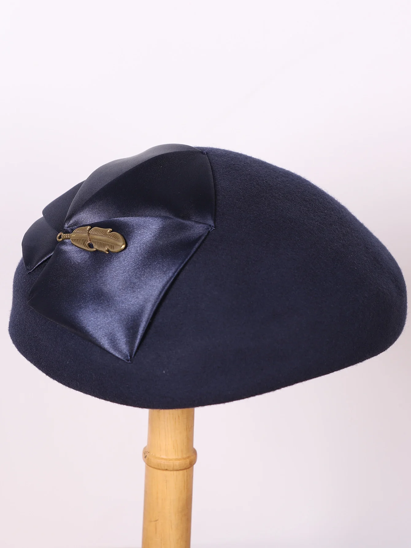 Eleganter Wollfilz-Fascinator-Hut für Damen, Damen, Hochzeit, Cocktail, formelle Kirche, Teeparty-Hüte, Baskenmütze, Kappen mit Blatt – Detail 8