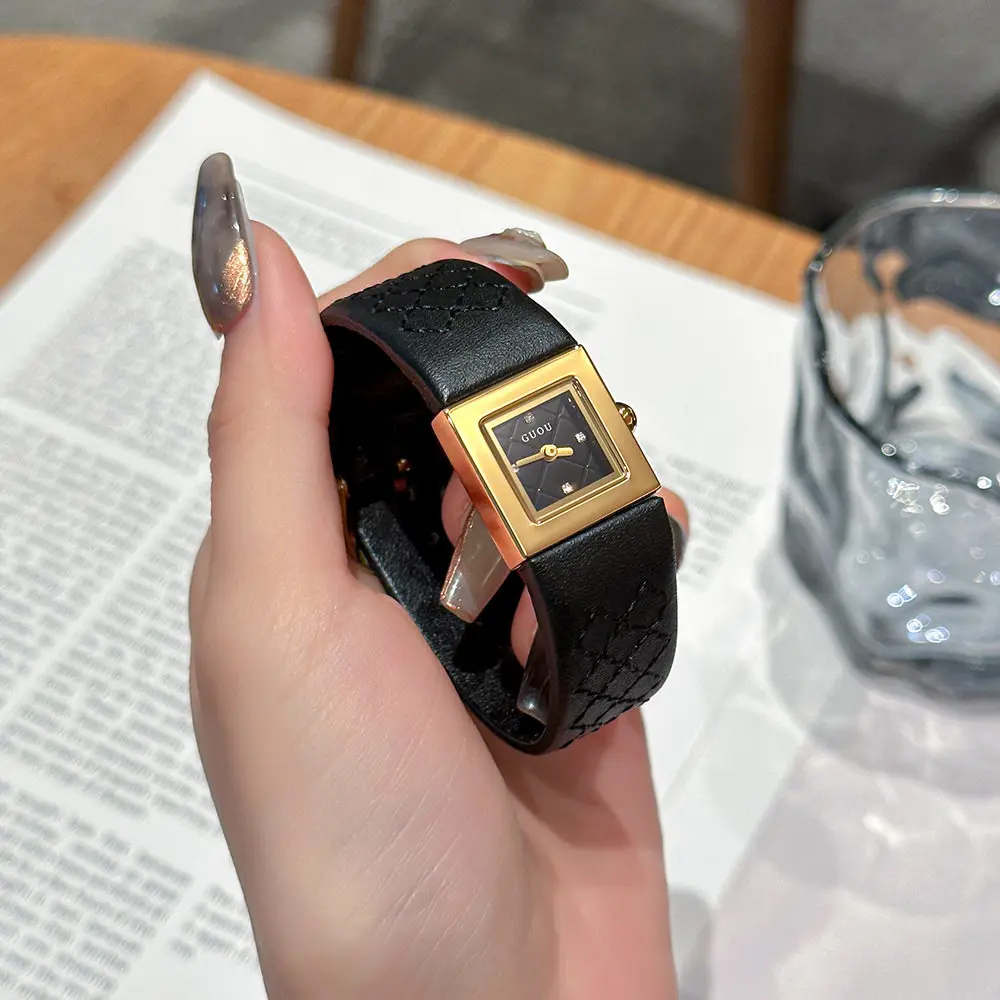 

Новые уникальные и минималистичные квадратные часы с кожаным ремешком с эффектом стеганого утепления; модные и роскошные женские кварцевые часы.