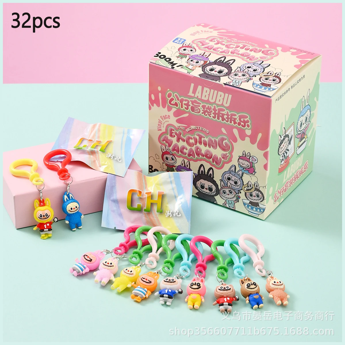 LLavero de bolsa ciega familiar Sanrio, productos periféricos de Anime, figura Kawaii, regalos para niños, llavero colgante de muñeca Labubu, 32 Uds.