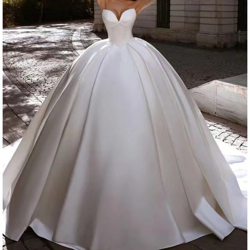 

Elegant Satin Wedding Dresses for Pretty Women Graceful Sleeveless Strapless Floor Length Draped Chapel Ball Gown Princess Dress