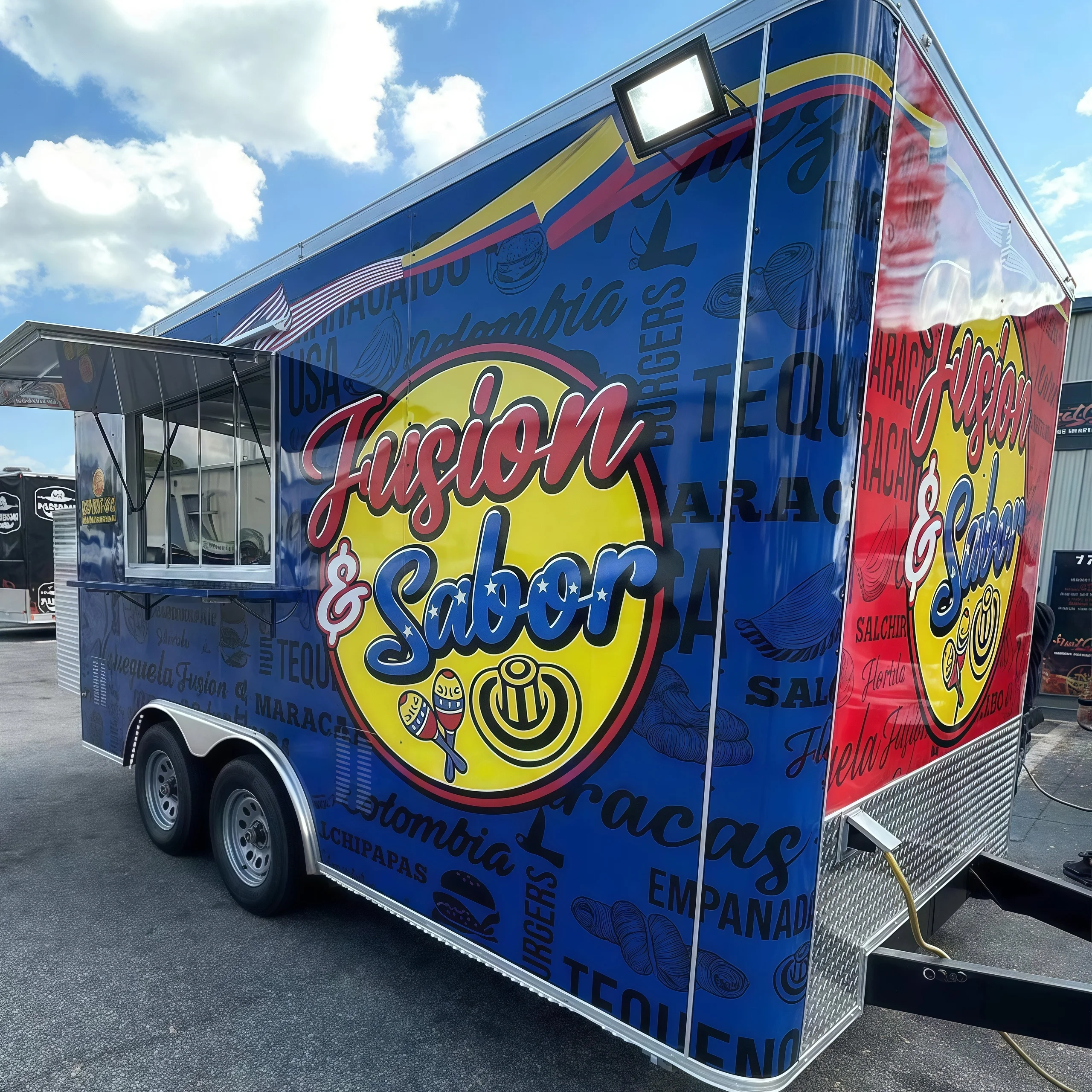 

Portable Outdoor Kitchen Food Truck Trailer Cart Mobile Snack Bar Ice Cream Truck Tent Caravan - Ideal for Camping And Catering