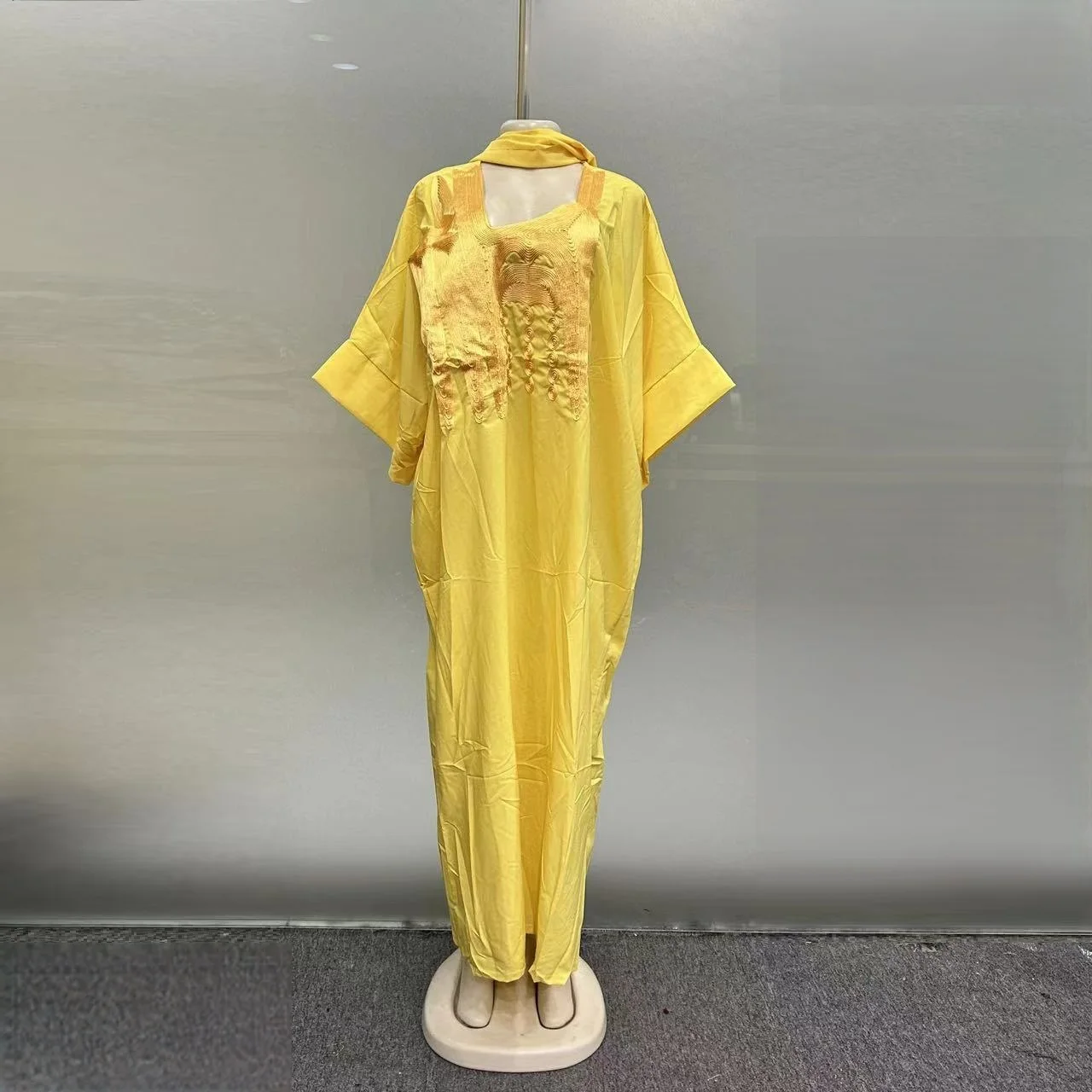 2025 صيف جديد موضة عادية مطرزة العرقية Bubu Dashiki الأفريقية مسلم الكبار السيدات فستان عباية فضفاضة